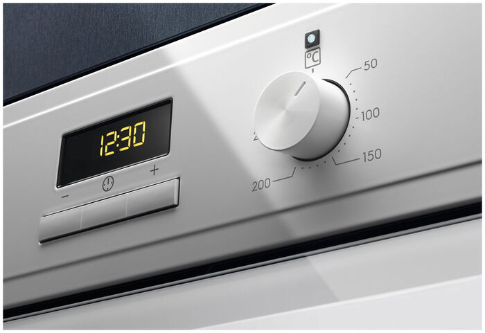 Электрический духовой шкаф Electrolux EOF3H40BW - фото 2